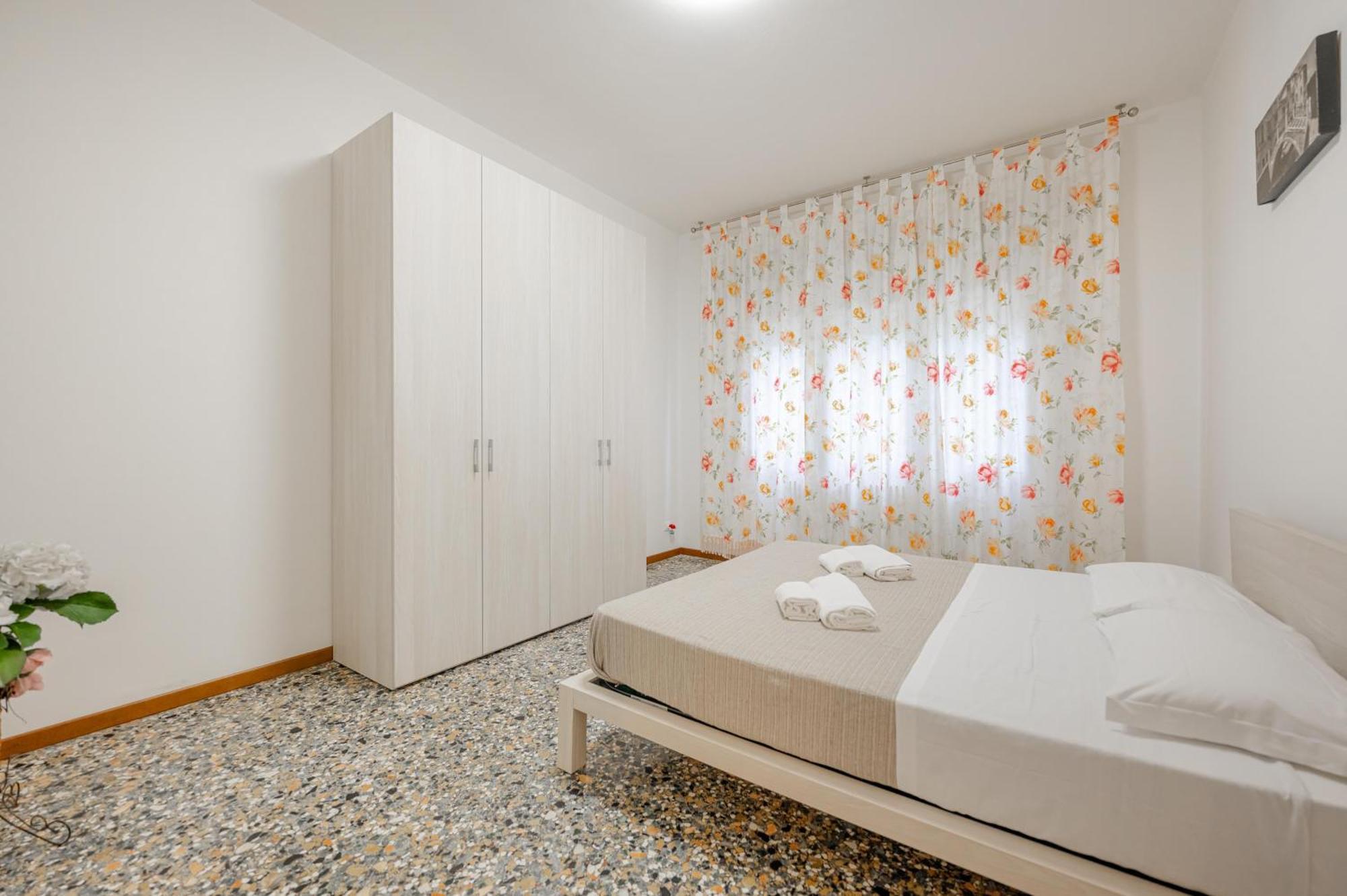 Apartamento Tatiana Flat - 10 Minutes To - Mestre Train Station - Free Parking